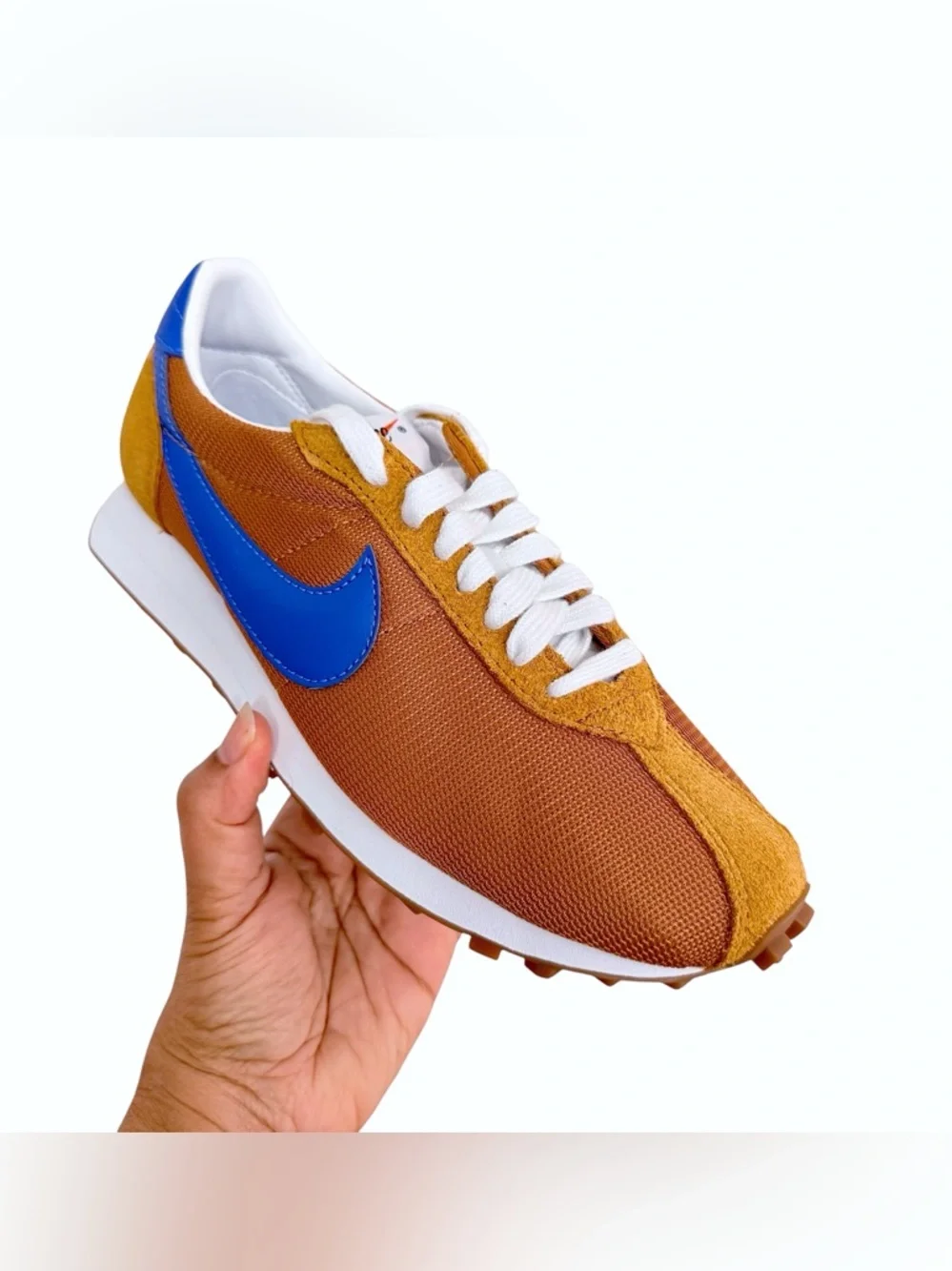 Nike LD- 1000 Women’s Retro Running Sneakers